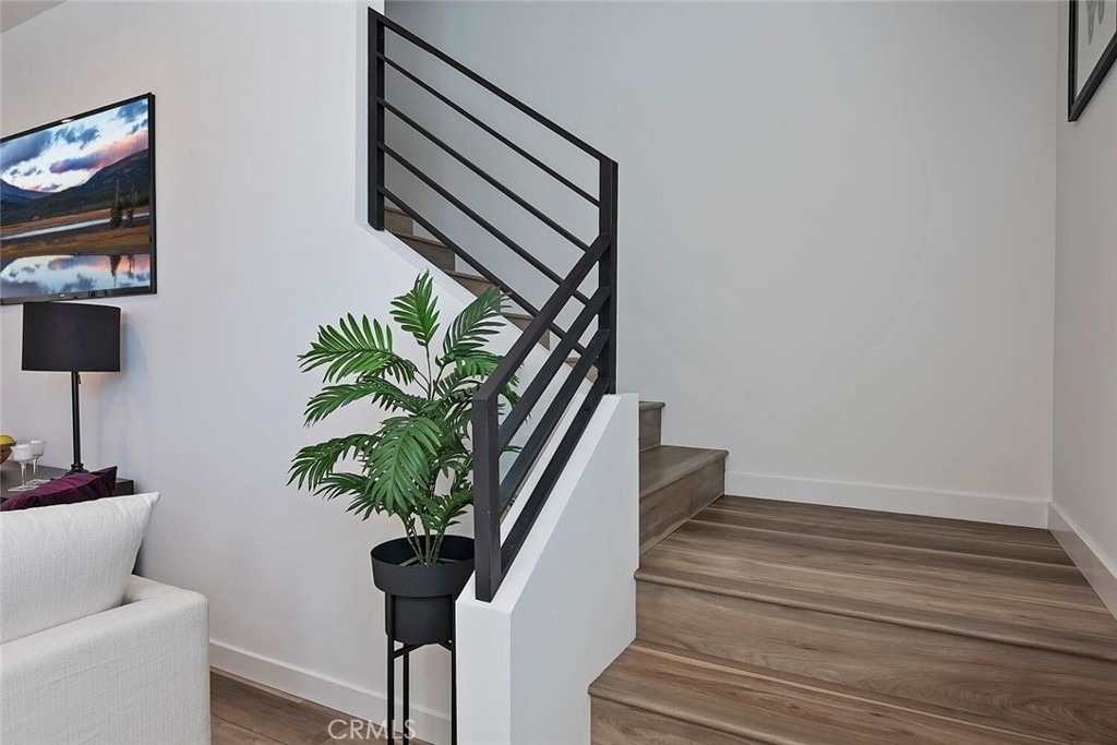 13538 Vanowen Street - Photo 14