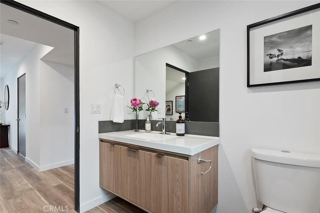 13538 Vanowen Street - Photo 25