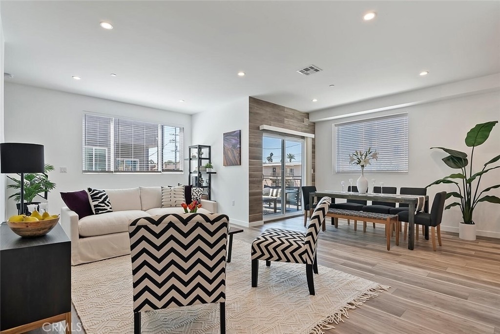 13538 Vanowen Street - Photo 5
