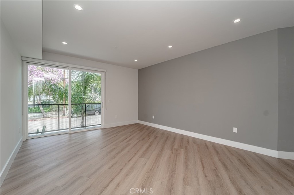 2828 London Street - Photo 6