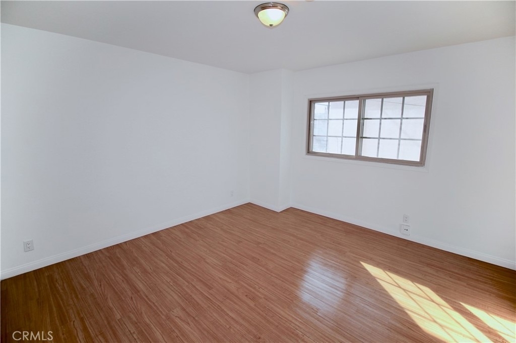 6951 Simpson Avenue - Photo 10