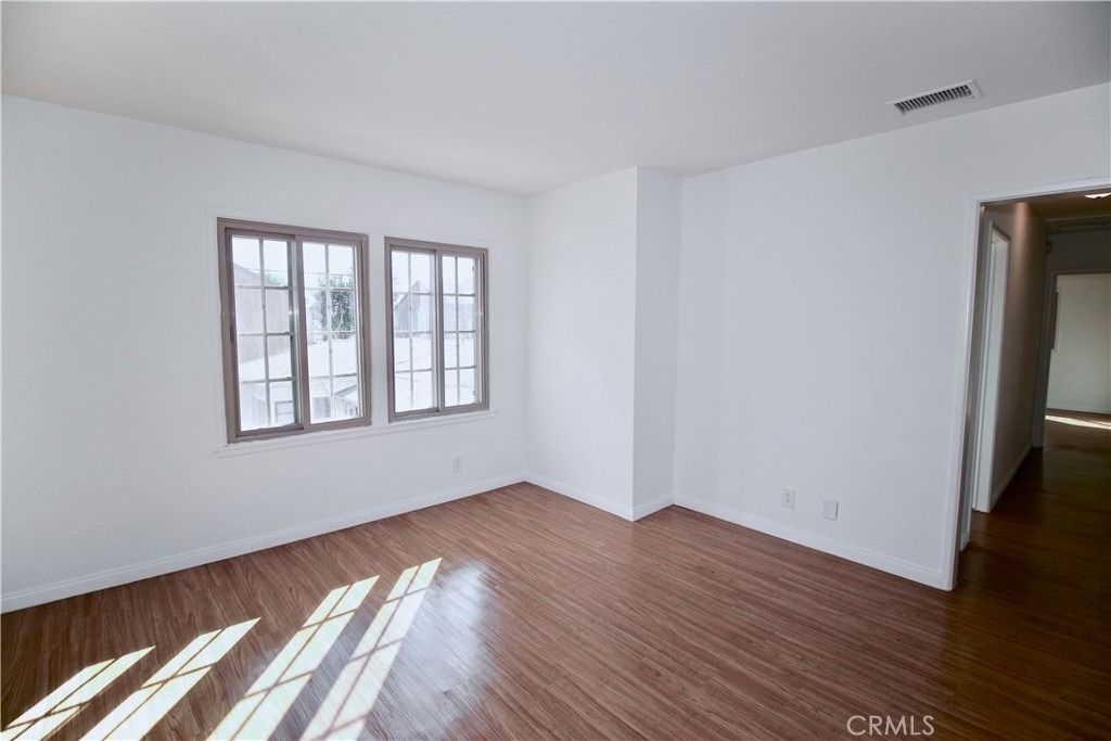 6951 Simpson Avenue - Photo 7