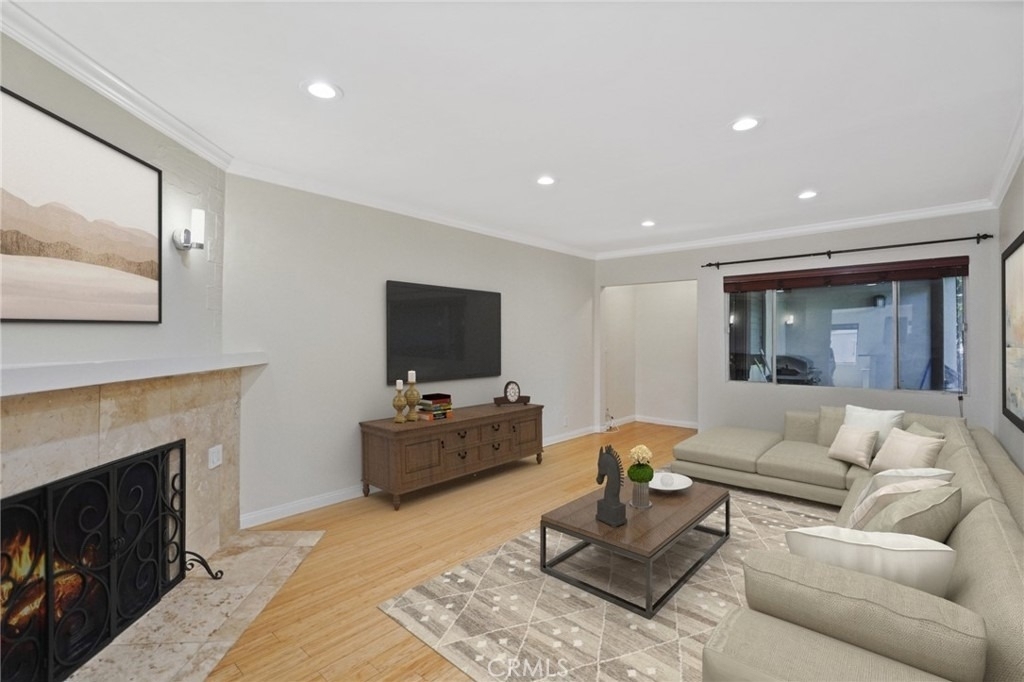 15457 Moorpark - Photo 0