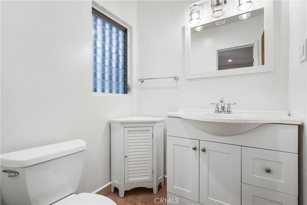 15457 Moorpark - Photo 16