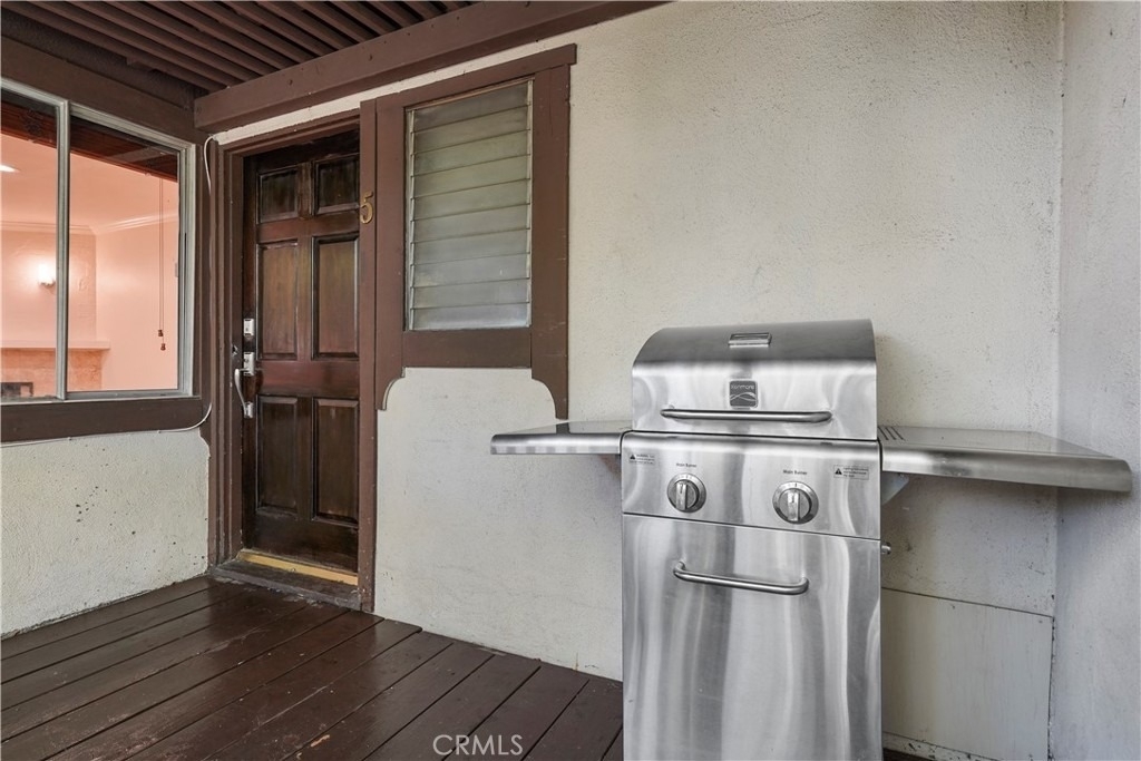15457 Moorpark - Photo 20