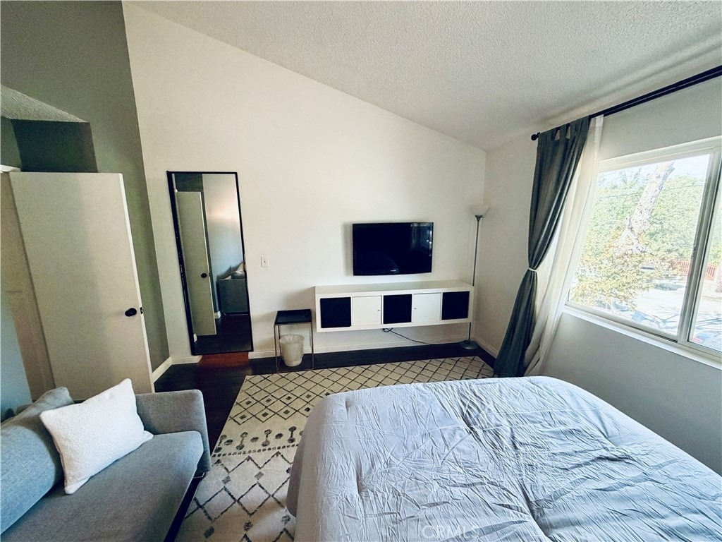 8435 Burnet - Photo 15