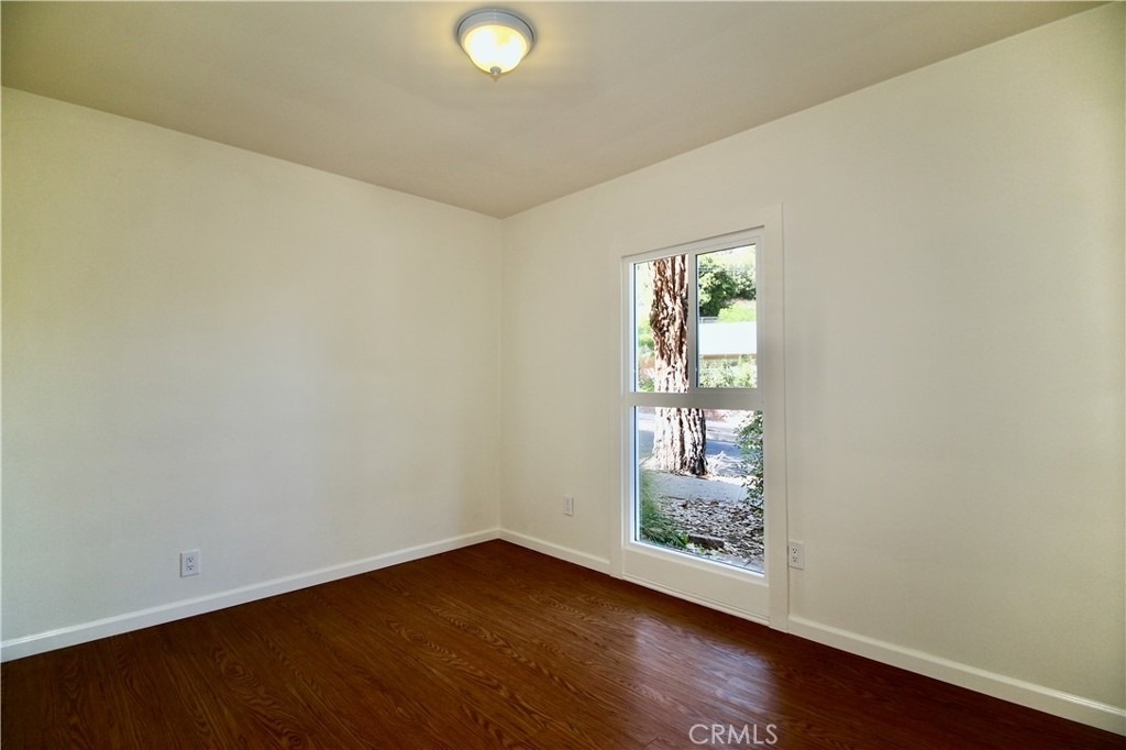 21470 Providencia Street - Photo 13