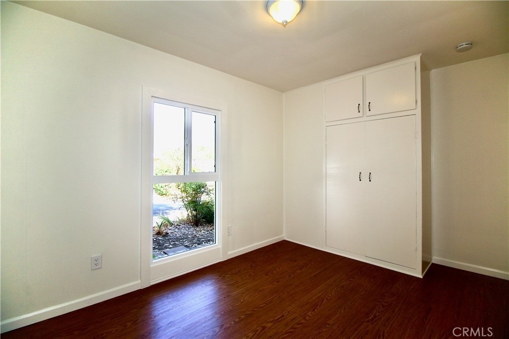 21470 Providencia Street - Photo 15