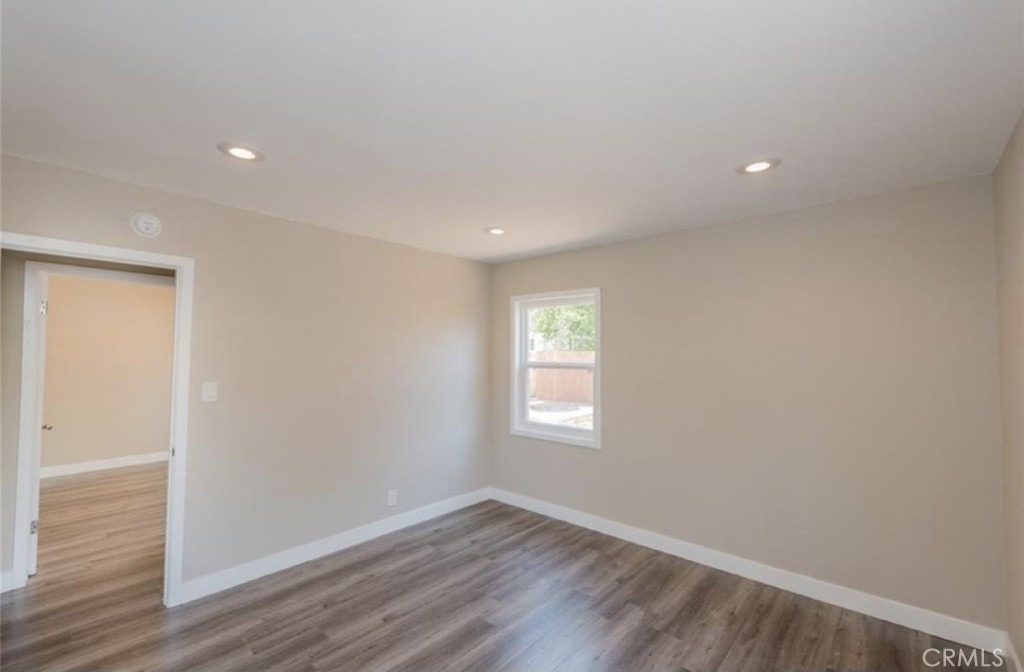 8956 Gladbeck Avenue - Photo 14