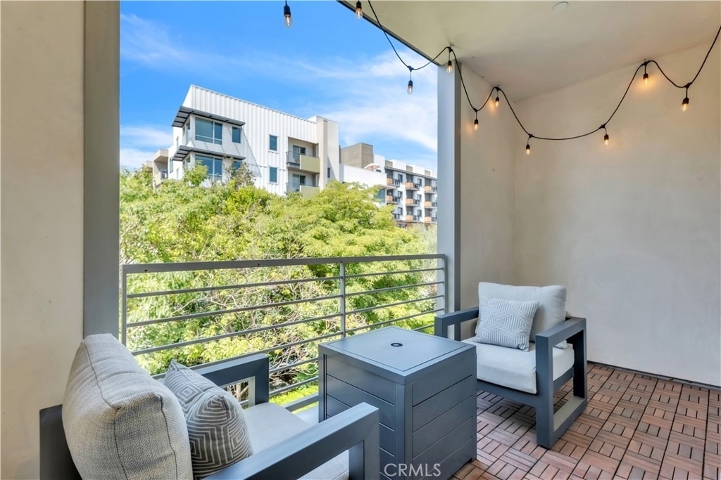 532 W Elk Avenue - Photo 13