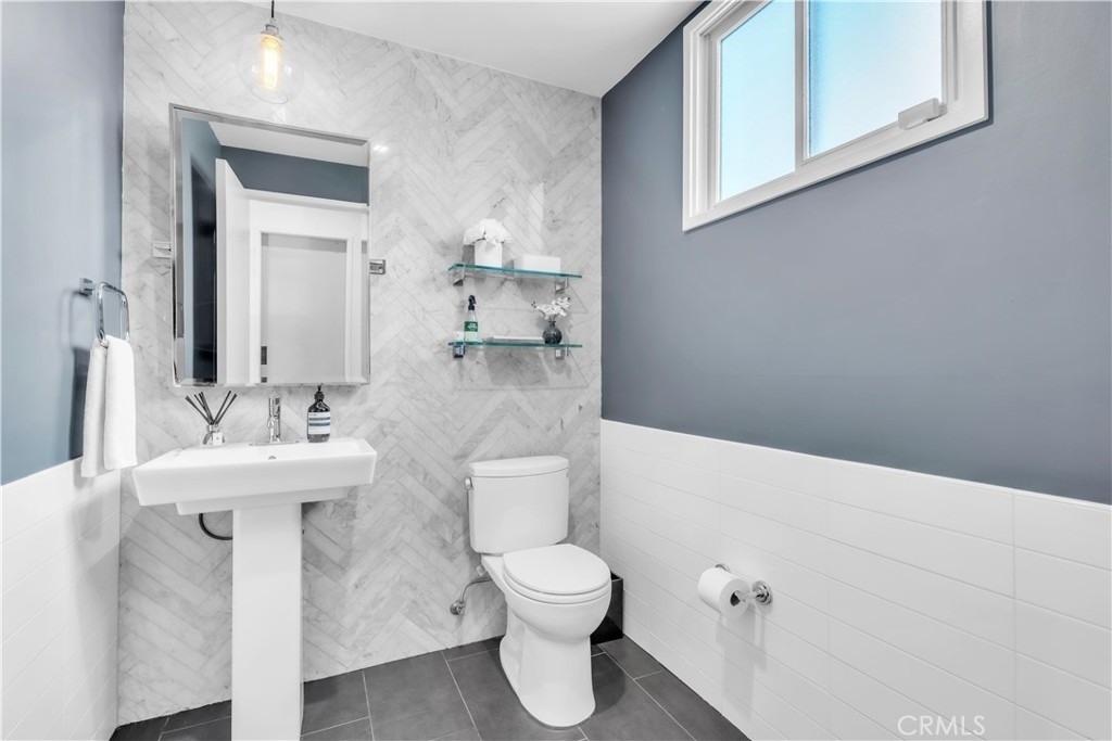532 W Elk Avenue - Photo 8
