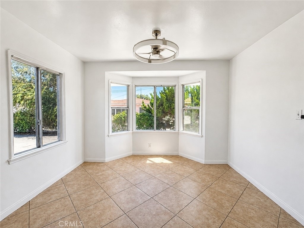 15531 Eucalyptus Avenue - Photo 5