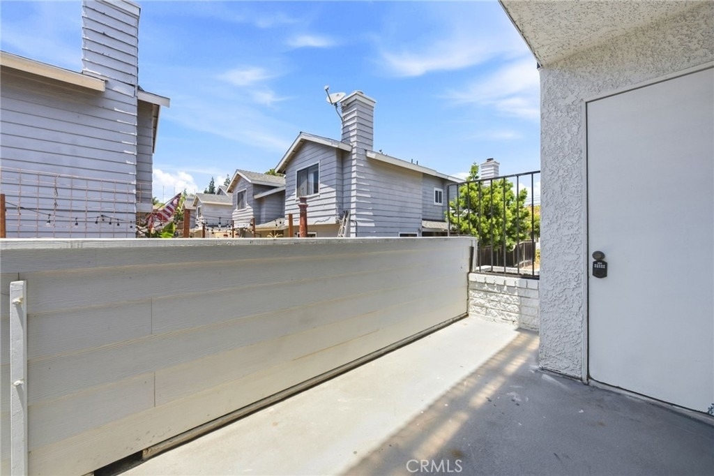 345 Avocado Street - Photo 12
