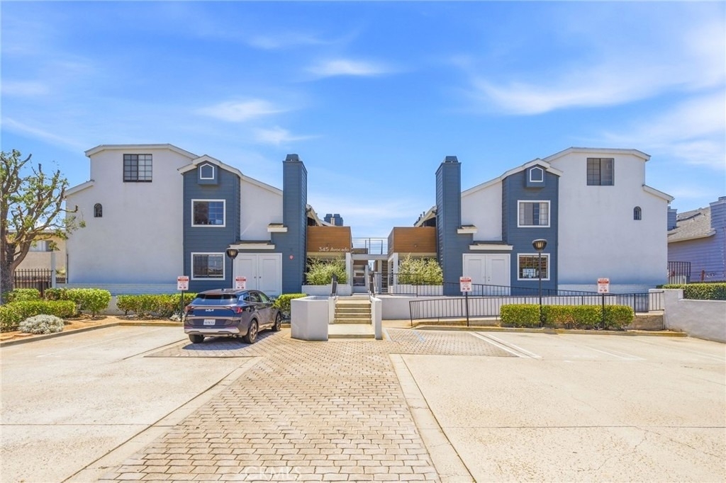 345 Avocado Street - Photo 13