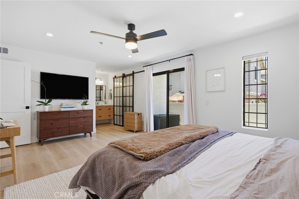 345 Avocado Street - Photo 9