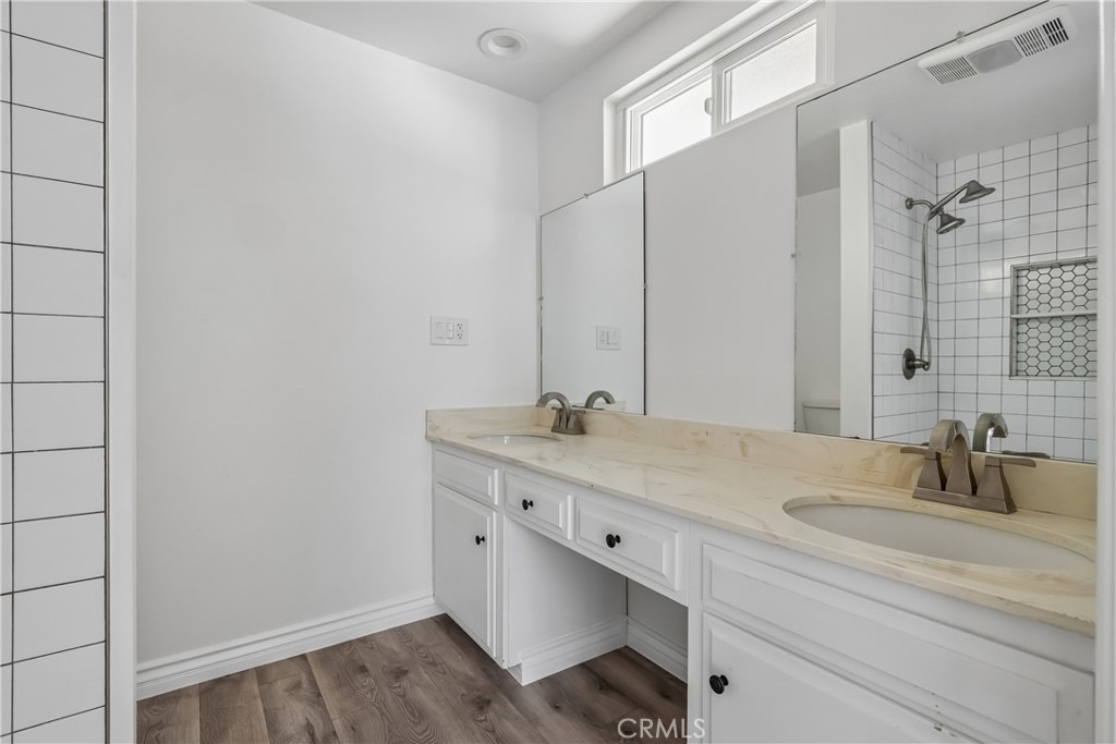 1184 Lyndhurst - Photo 7