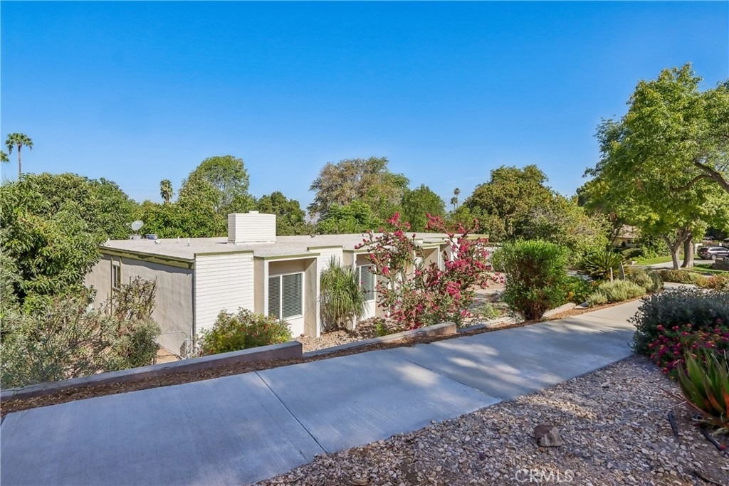 1184 Lyndhurst - Photo 36