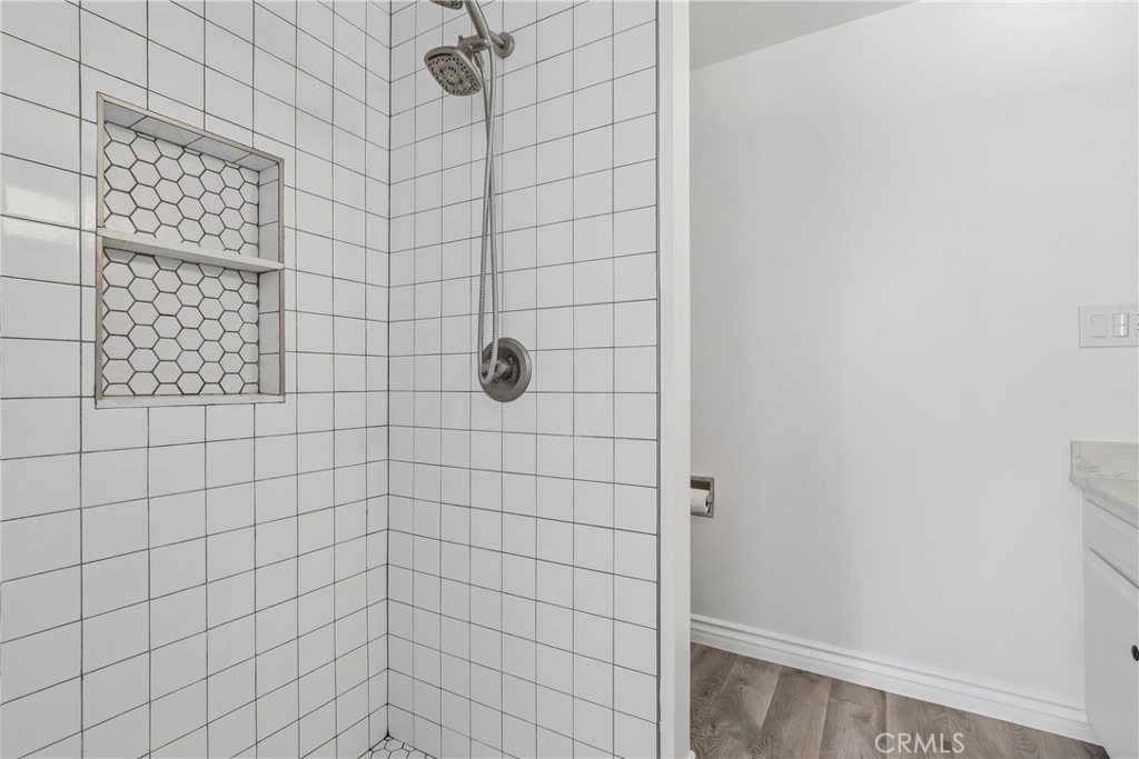 1184 Lyndhurst - Photo 8