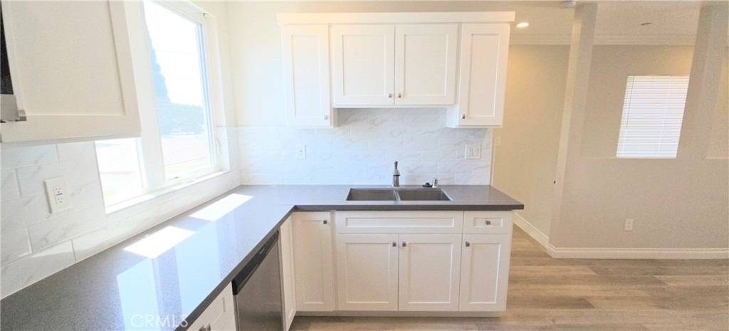 10824 Long Beach Blvd - Photo 9