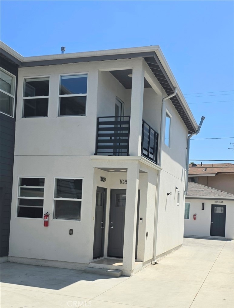 10824 Long Beach Blvd - Photo 0