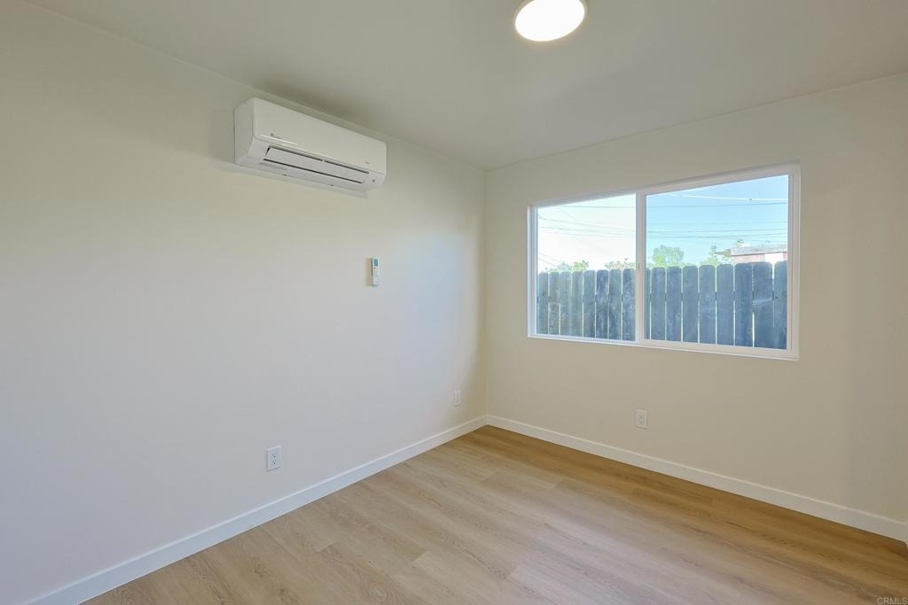 5740 Midwick St - Photo 10