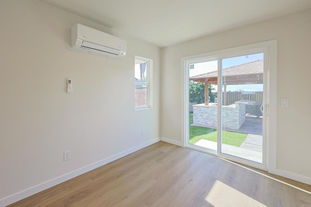 5740 Midwick St - Photo 7