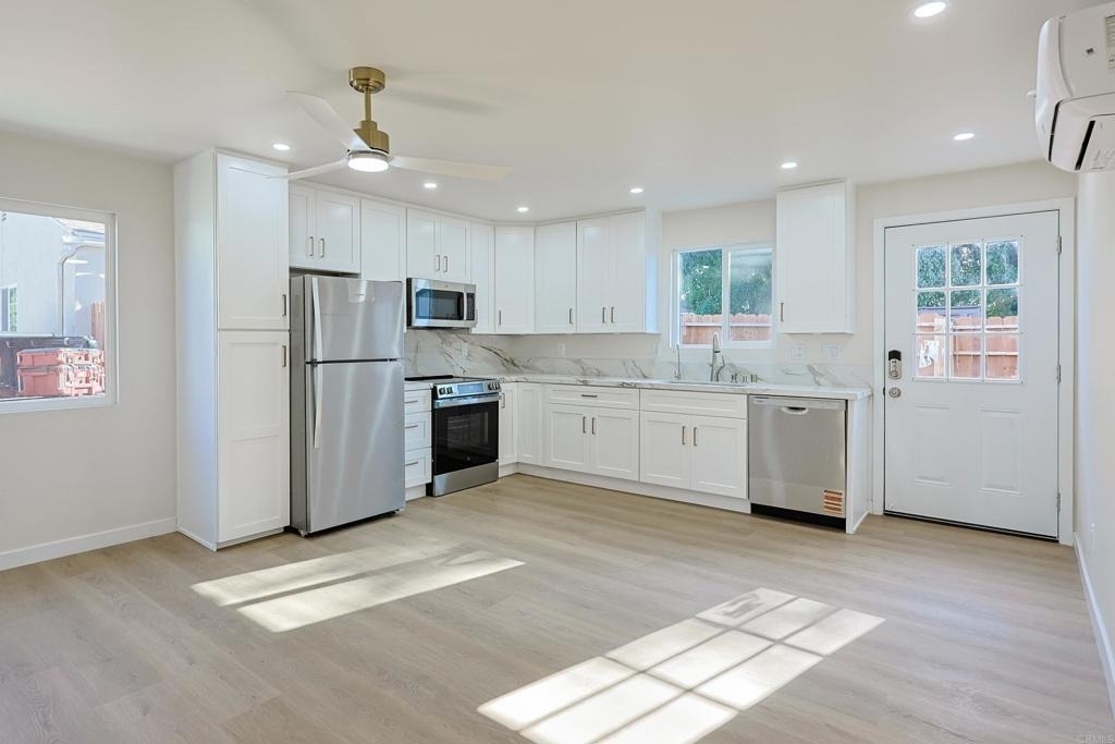 5740 Midwick St - Photo 1