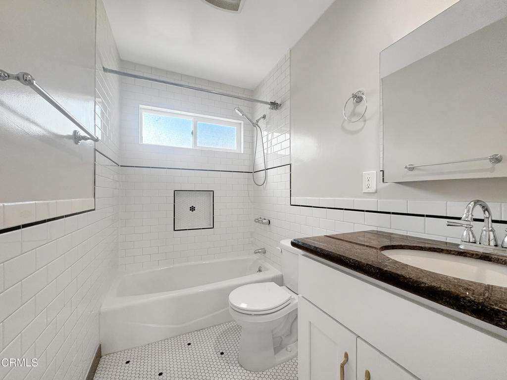580 N Los Robles Avenue - Photo 11