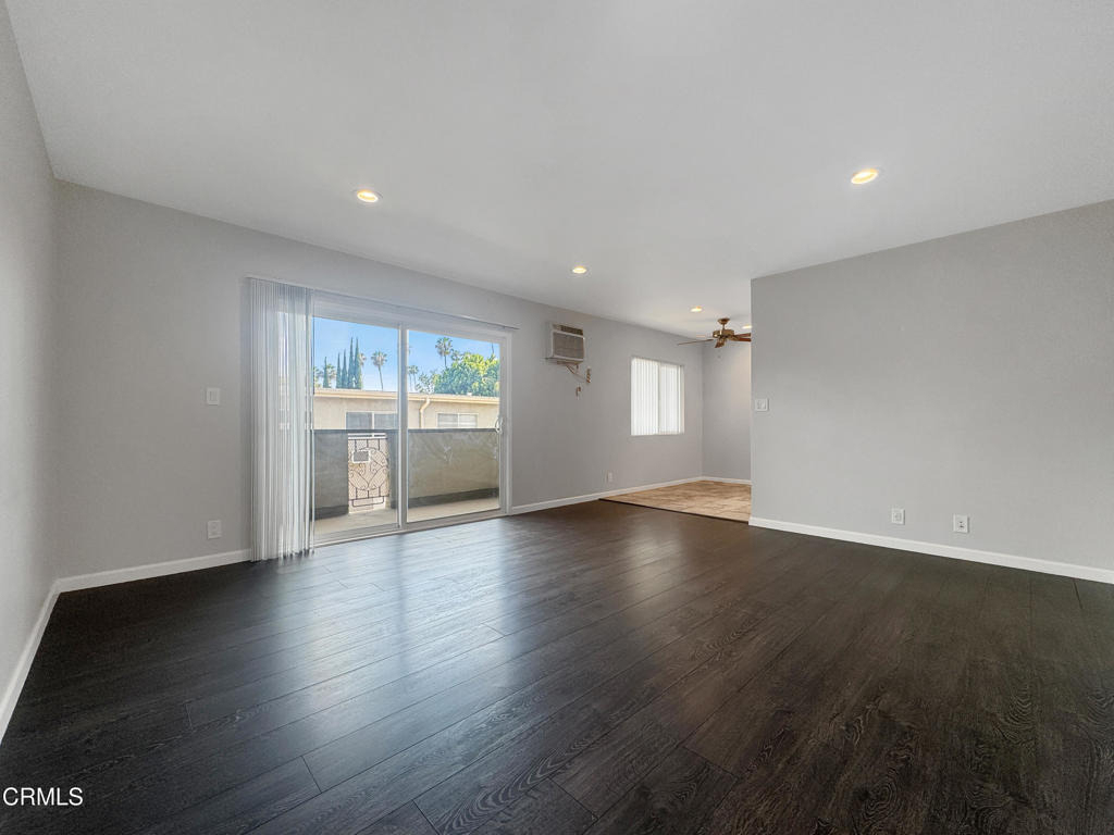 580 N Los Robles Avenue - Photo 14