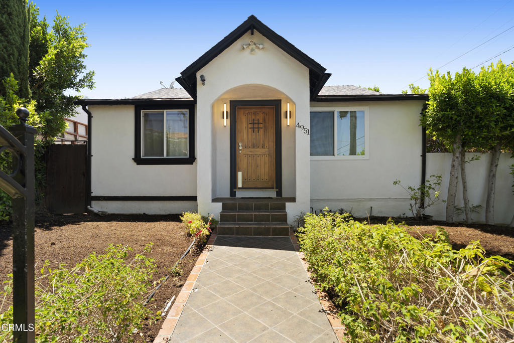 4951 Enfield Avenue - Photo 0