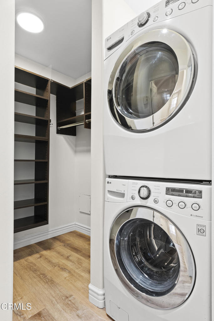4951 Enfield Avenue - Photo 13