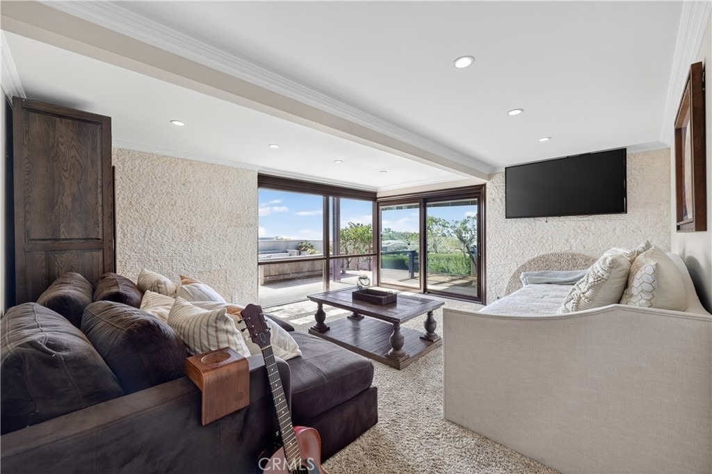 8 Monarch Bay Drive - Photo 3
