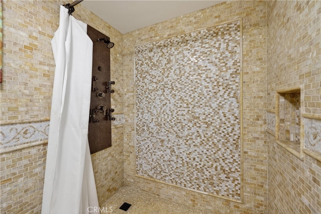 8 Monarch Bay Drive - Photo 5