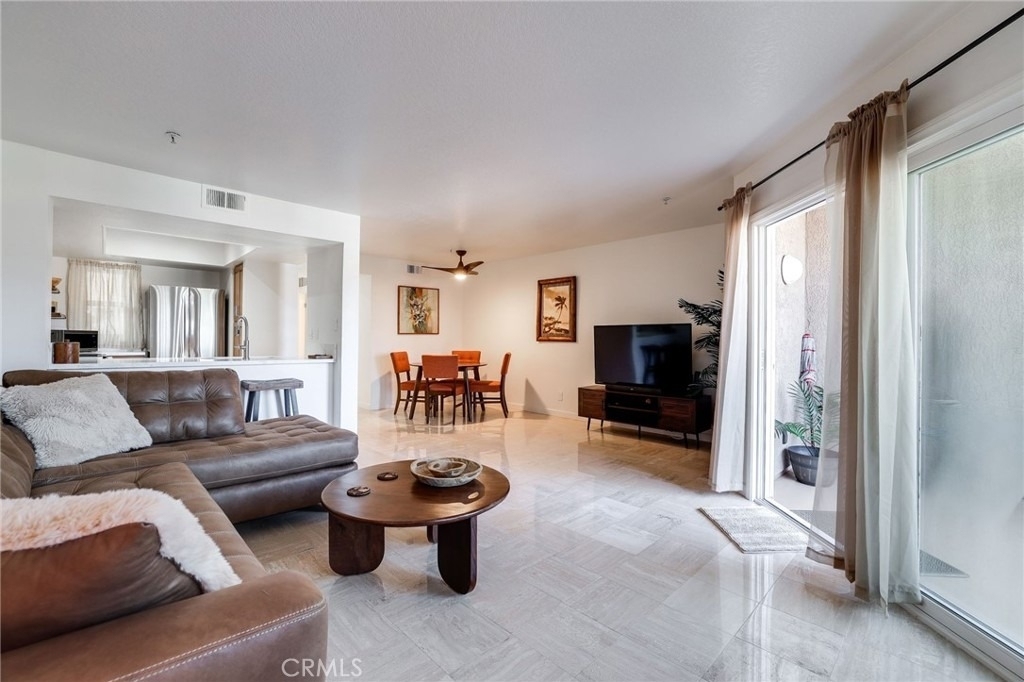 1200 Pacific Coast - Photo 2