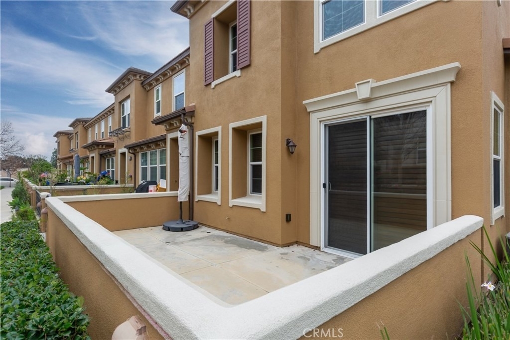 10510 Maple - Photo 2