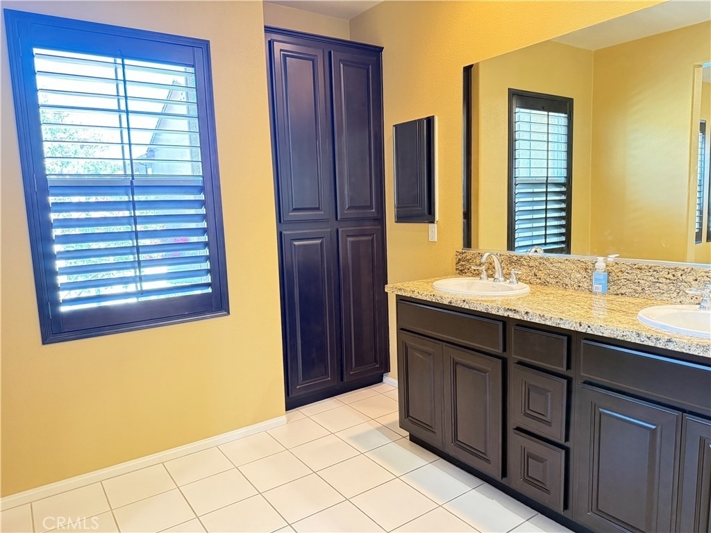 10510 Maple - Photo 19