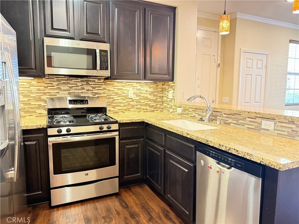 10510 Maple - Photo 9
