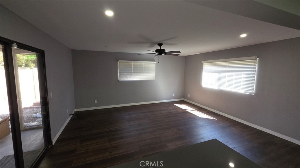 9840 Amsdell - Photo 3