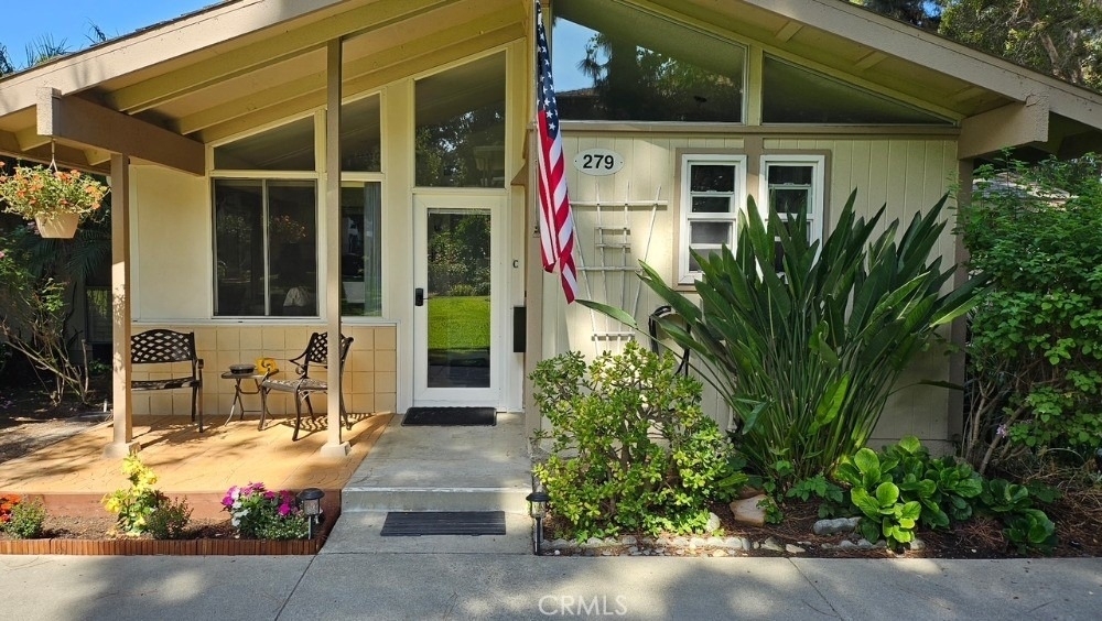 279 Avenida Carmel - Photo 0