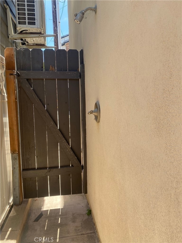 318 9th Street - Photo 23