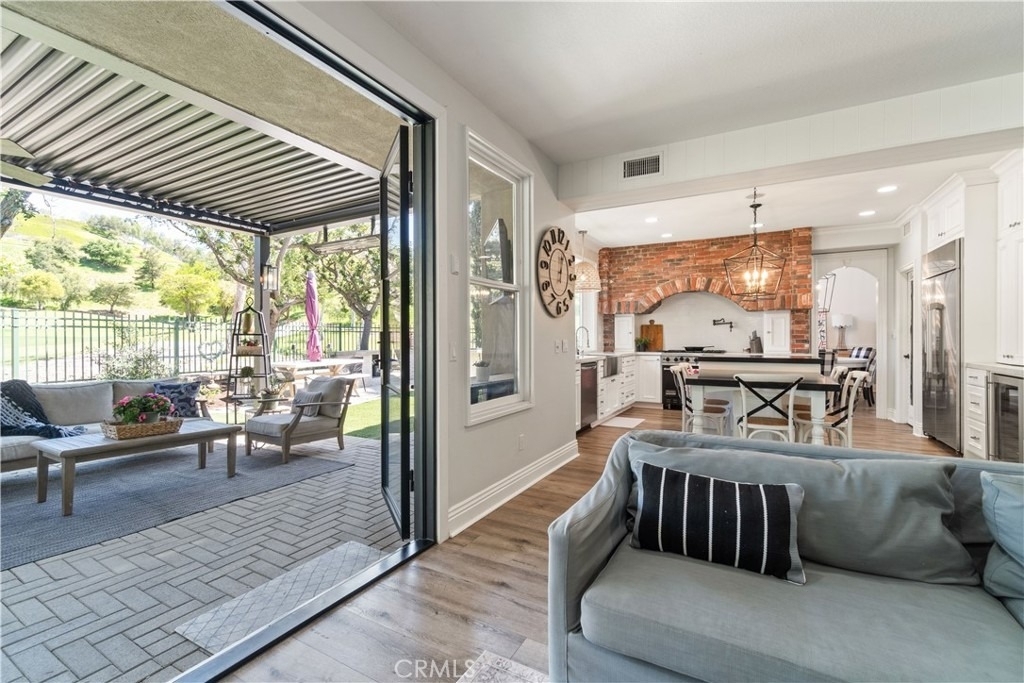 11 Willowglade - Photo 12