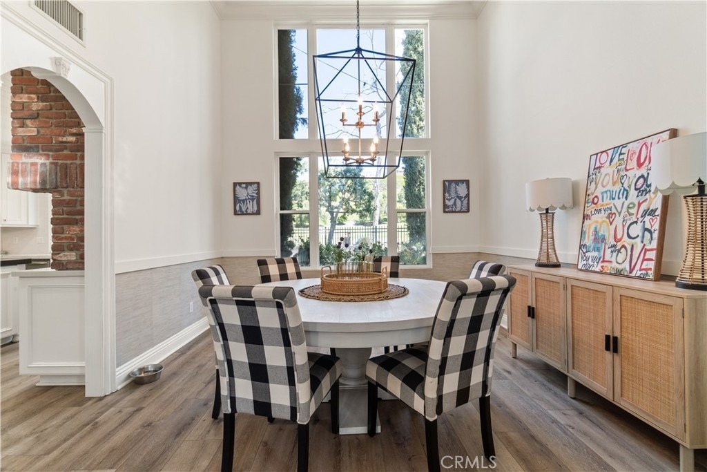 11 Willowglade - Photo 7