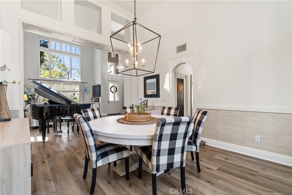 11 Willowglade - Photo 8