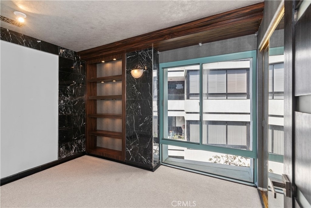 10336 Wilshire - Photo 15
