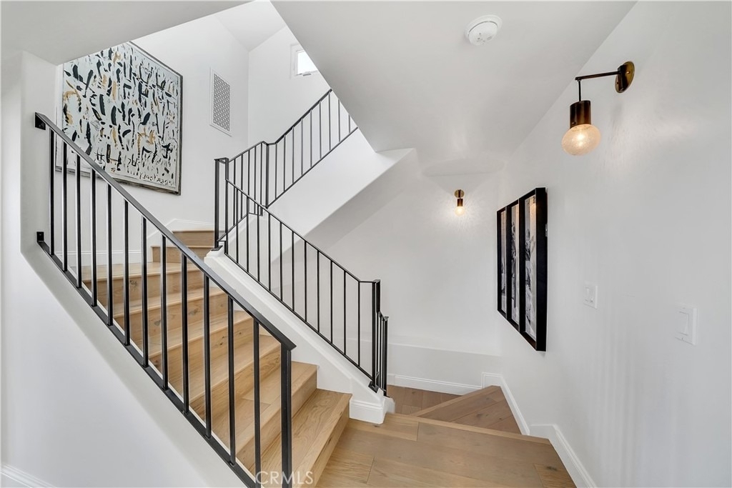 412 Acacia Avenue - Photo 18