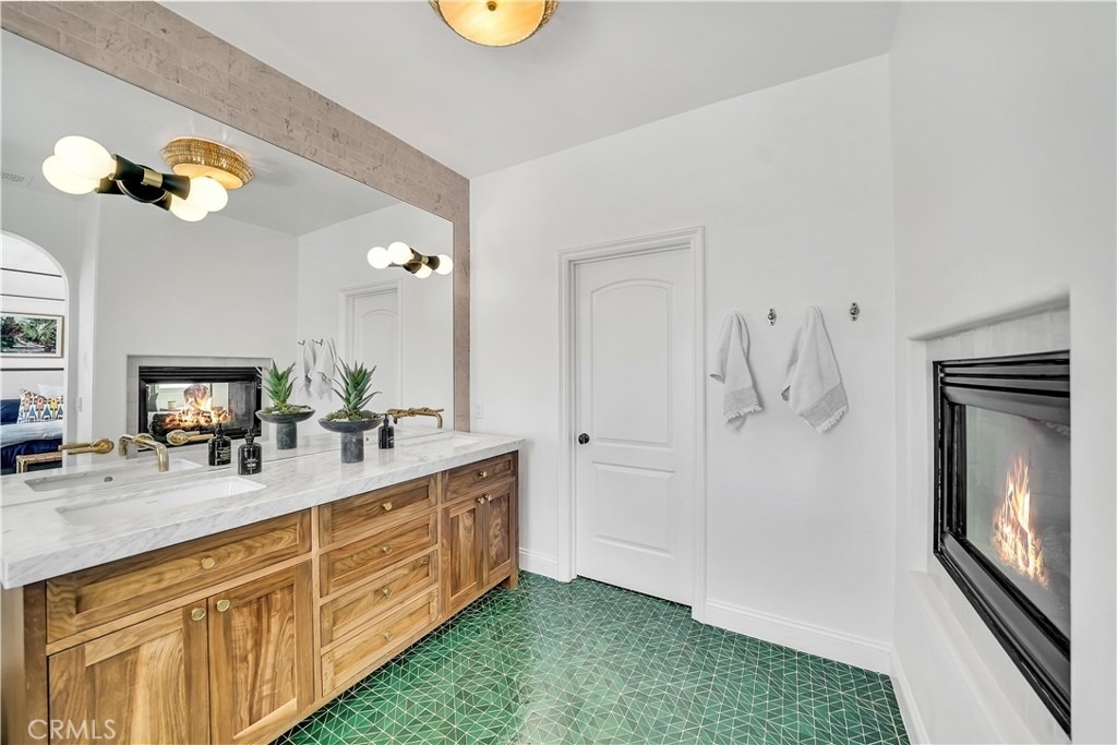 412 Acacia Avenue - Photo 22