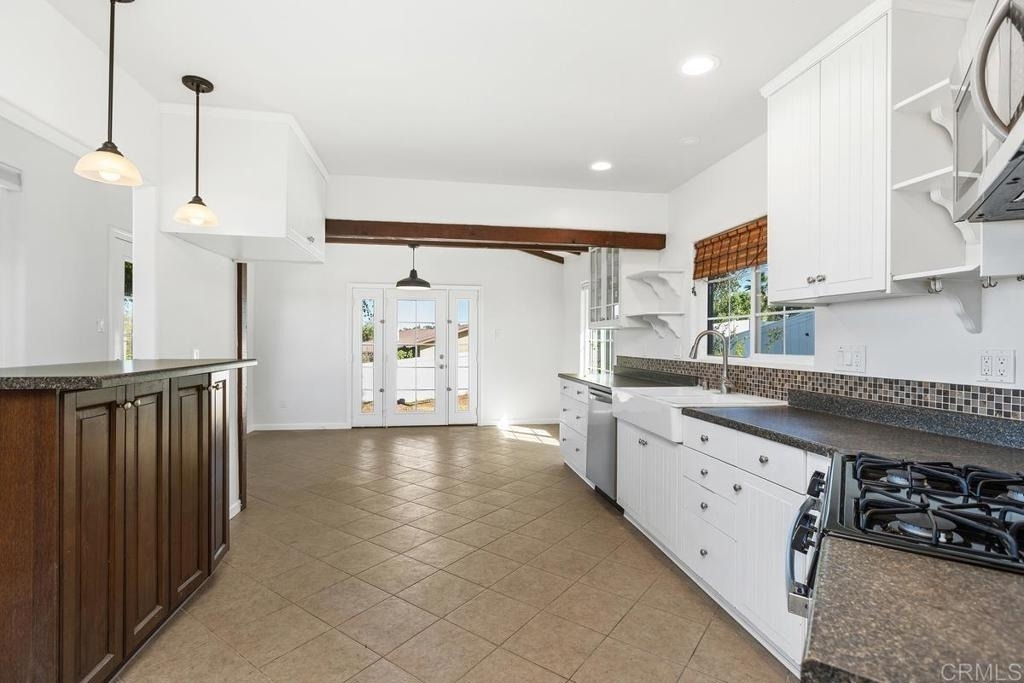 835 Barsby St - Photo 1