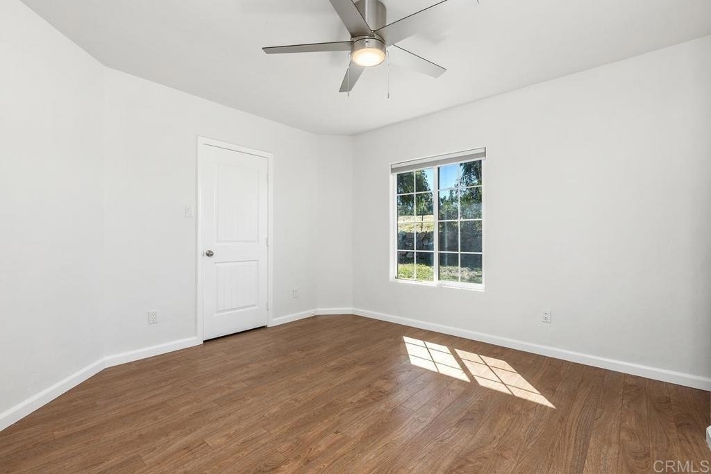 835 Barsby St - Photo 18