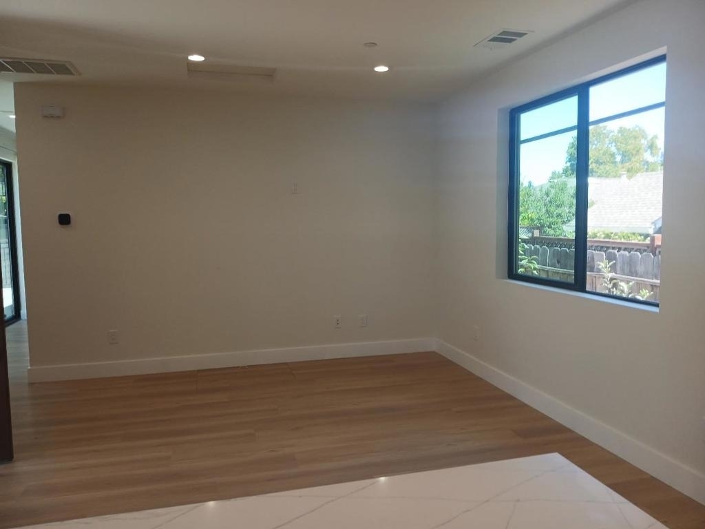 523 Lancaster Way - Photo 17