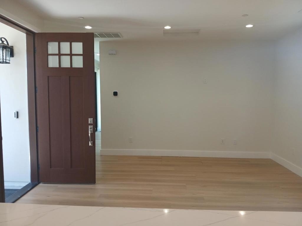 523 Lancaster Way - Photo 6